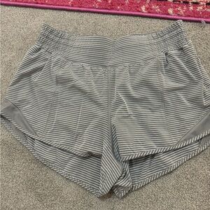 Lululemon high rise short. 2.5 inch